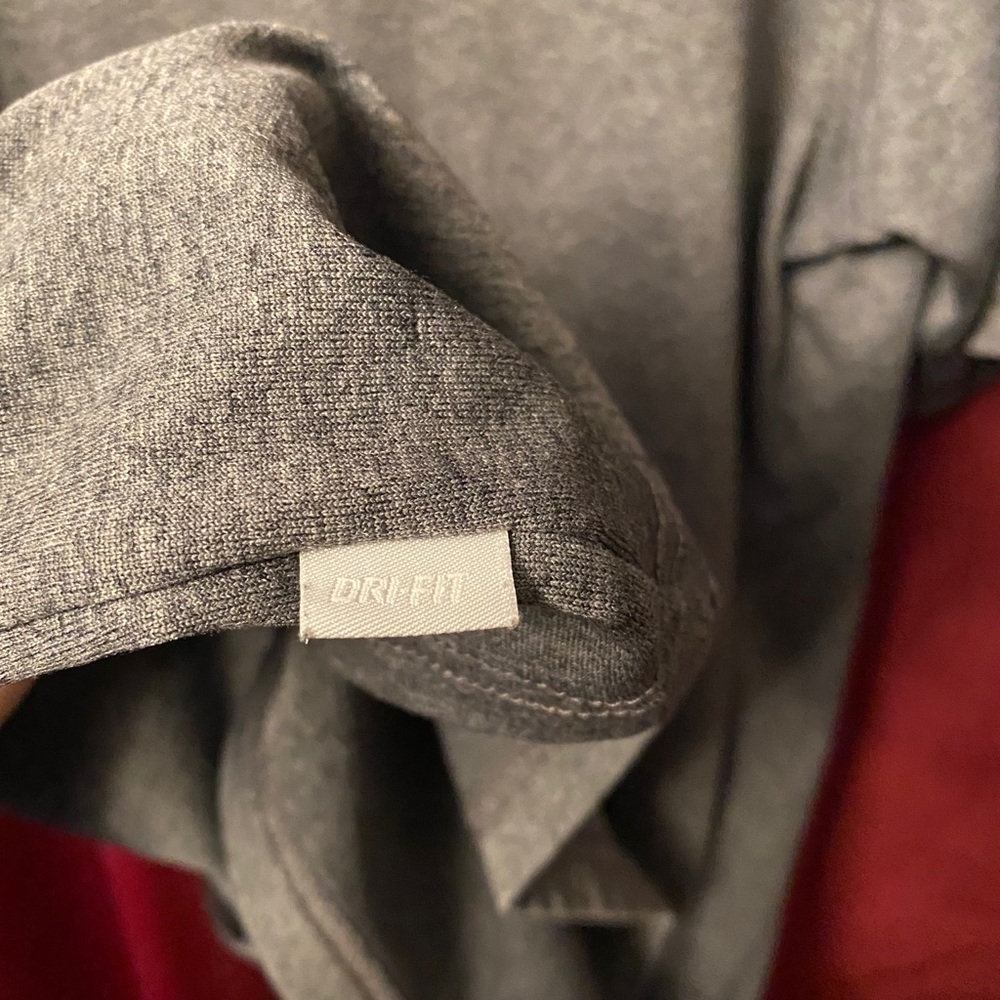 Nike-Grey Polyester‎ Dri-Fit - Picture 4 of 7